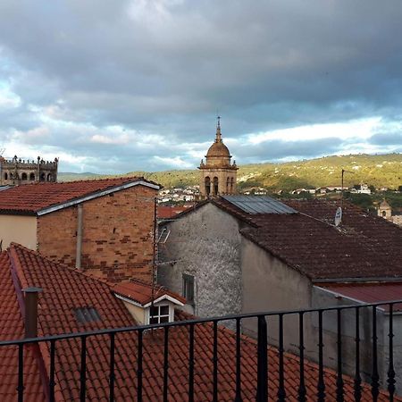 Apartamento Con Terraza En El Casco Historico Ourense Dış mekan fotoğraf